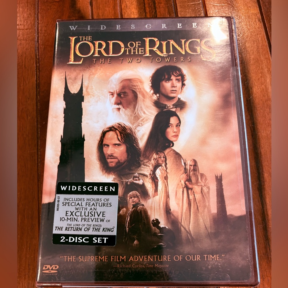 The Lord of the Rings: The Two Towers DVD Set Sealed